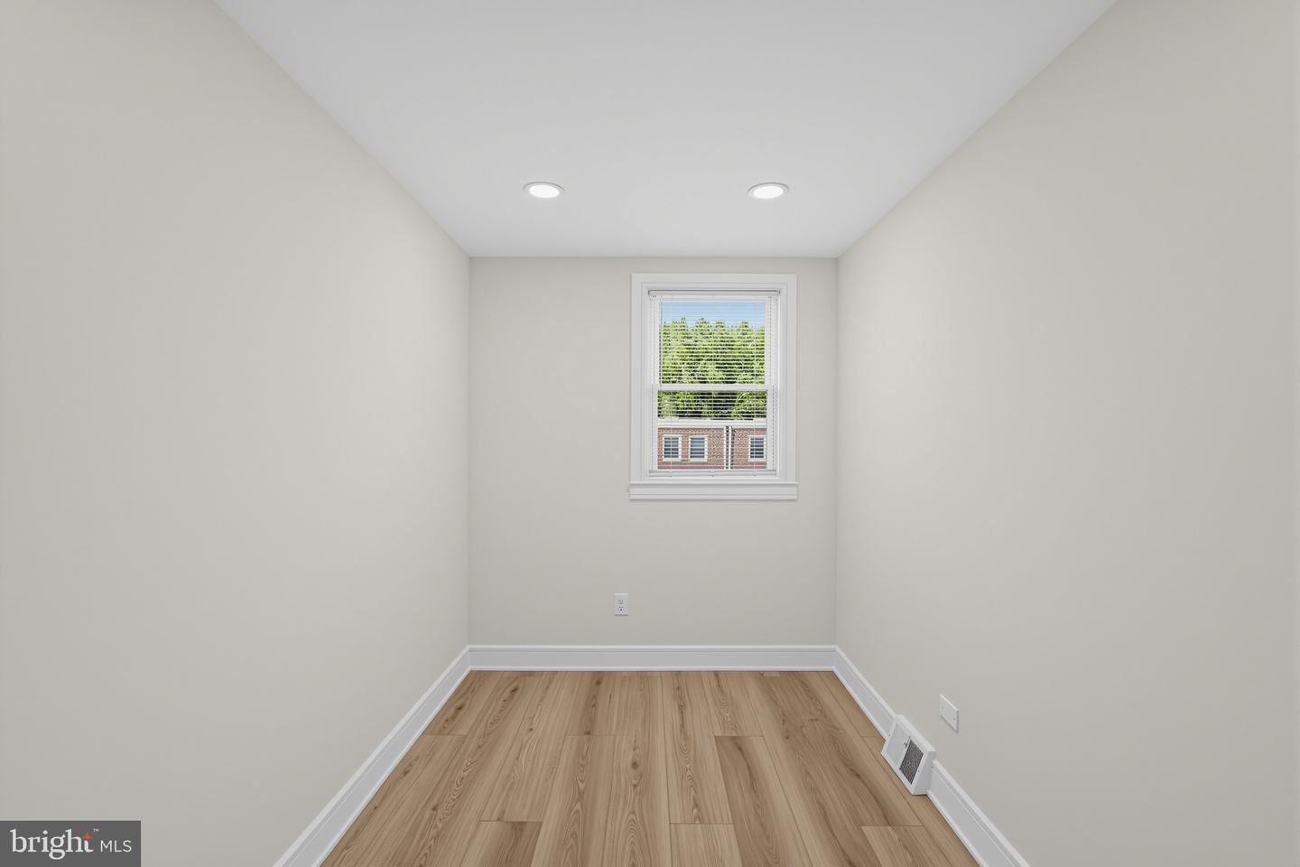 322 Ripka St Property Photo 21