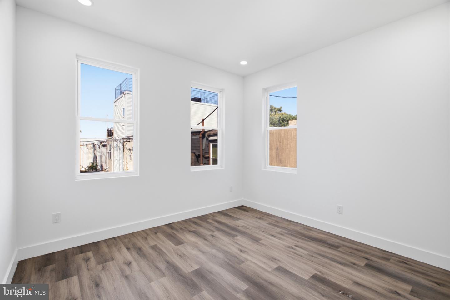 1520 S 22nd St #2 Property Photo 2