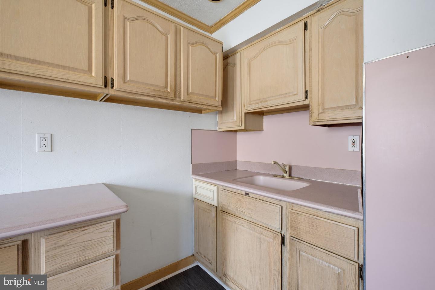 6714 Gillespie St Property Photo 11
