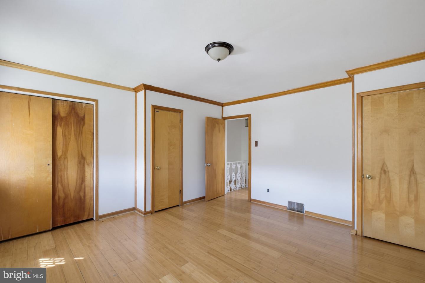 6714 Gillespie St Property Photo 23