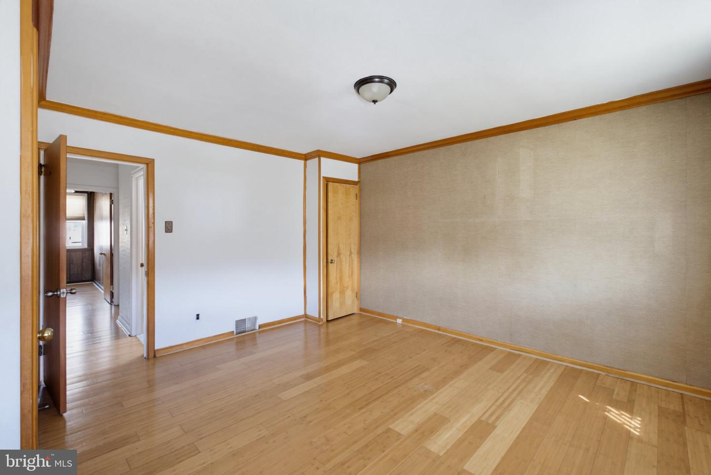 6714 Gillespie St Property Photo 24