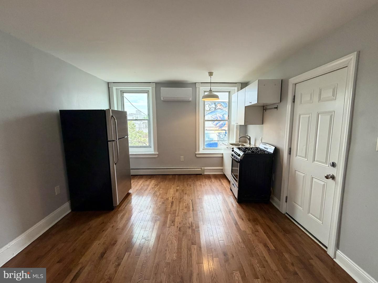 2938 W Oxford St #2r Property Photo 2