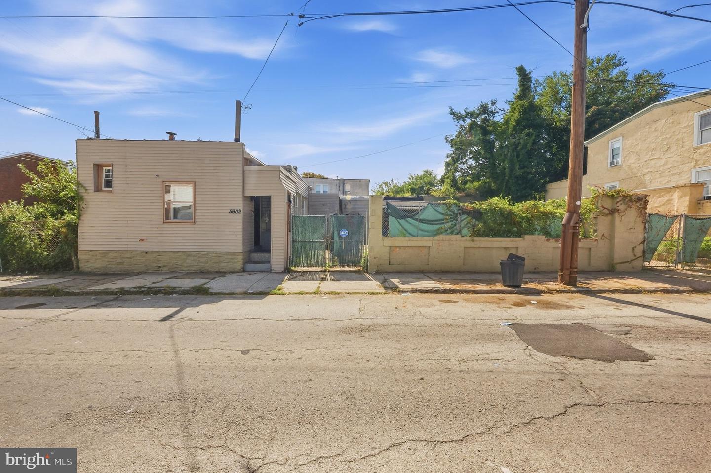 5602-08 Devon St Property Photo 1