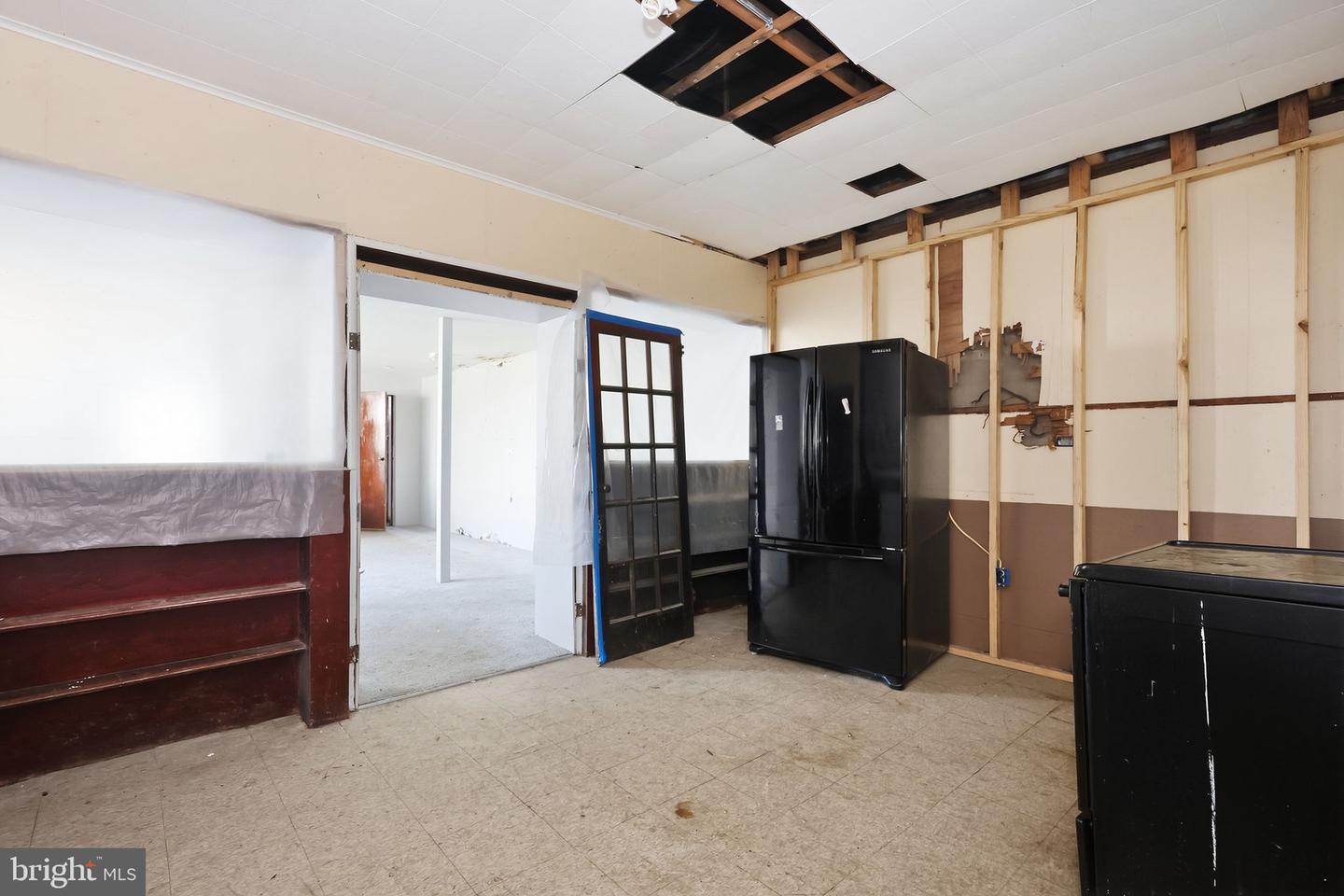 5602-08 Devon St Property Photo 9