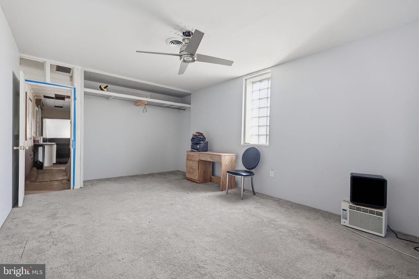 5602-08 Devon St Property Photo 14