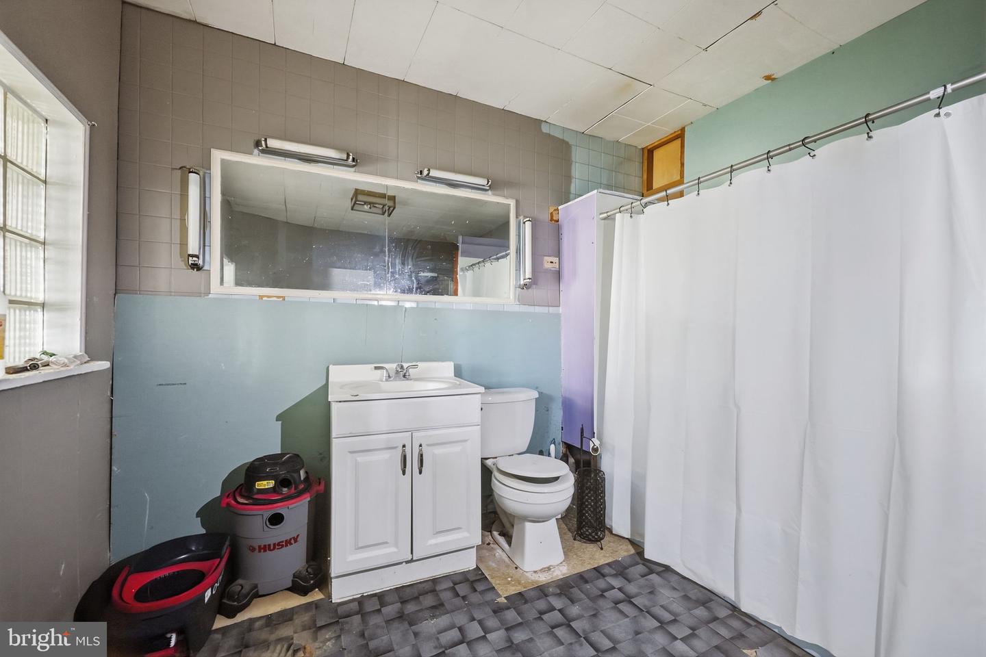 5602-08 Devon St Property Photo 19