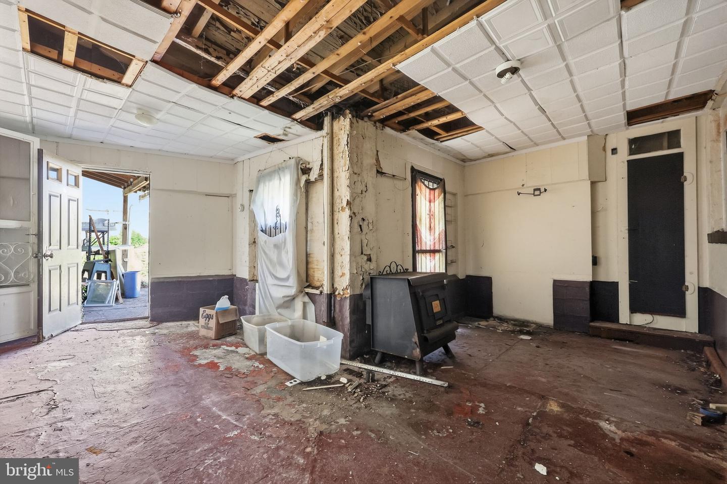 5602-08 Devon St Property Photo 21