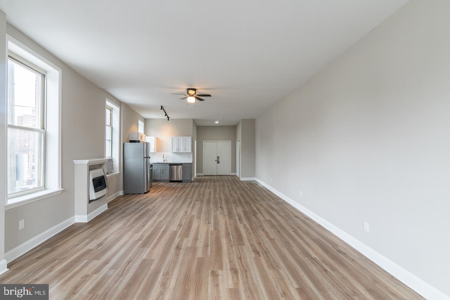 937 N 2nd St #unit 2f Property Photo 11