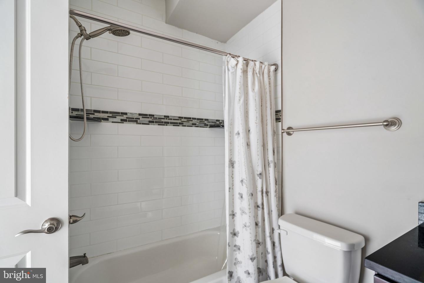 2036 Reed St Property Photo 16
