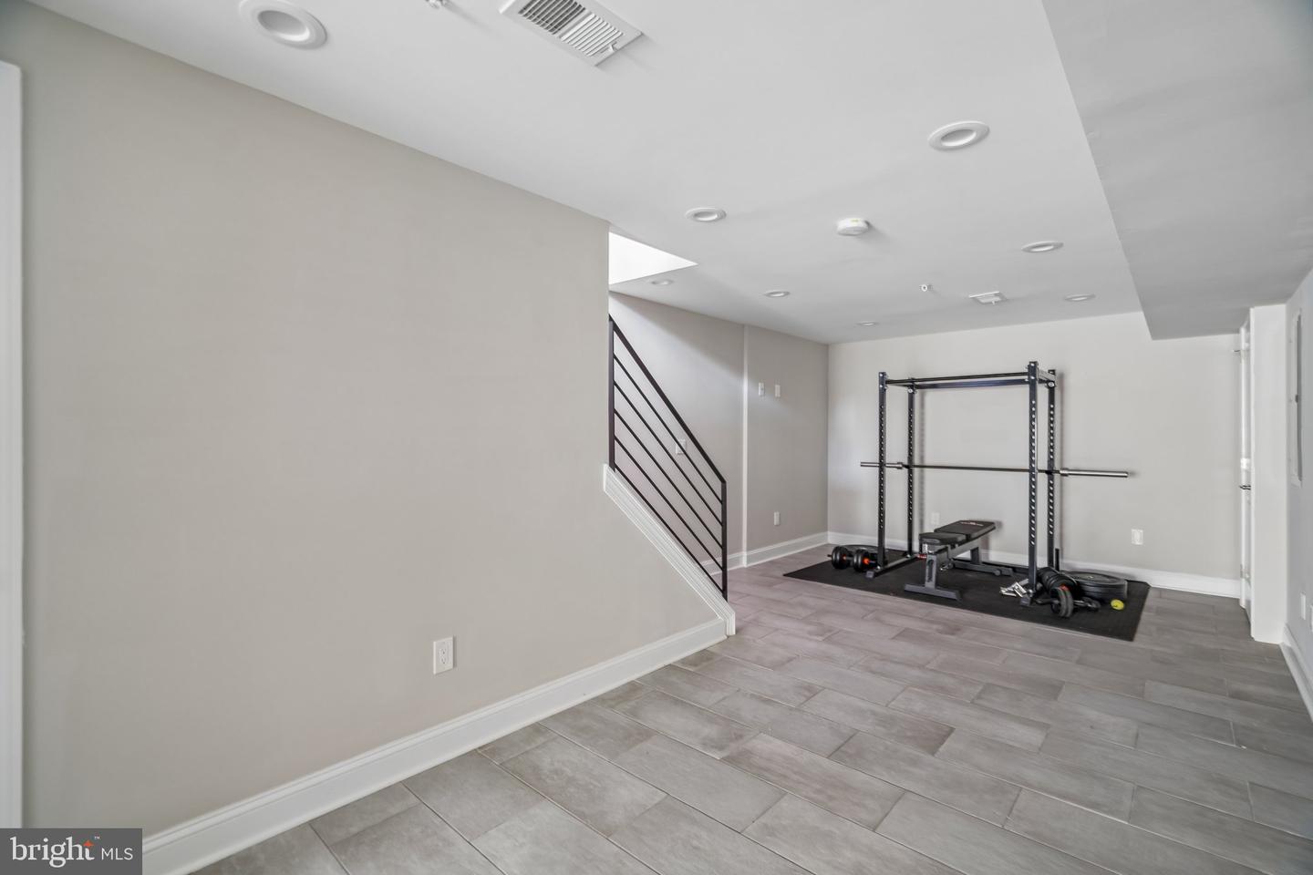 2036 Reed St Property Photo 29