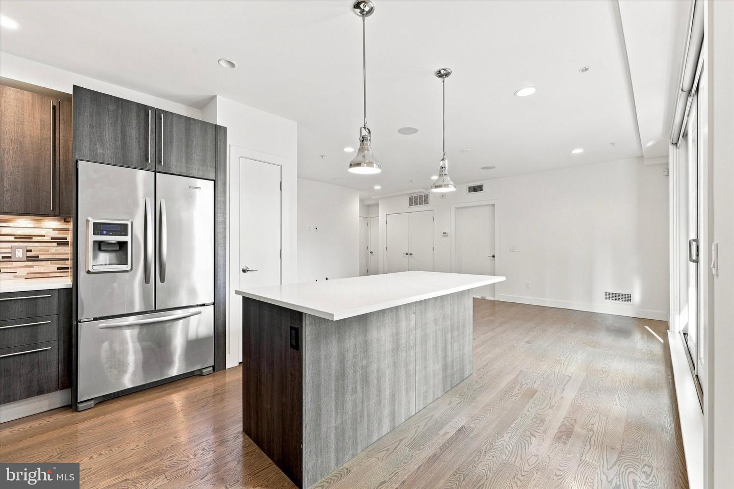 138-40 N Front St #2r Property Photo 5