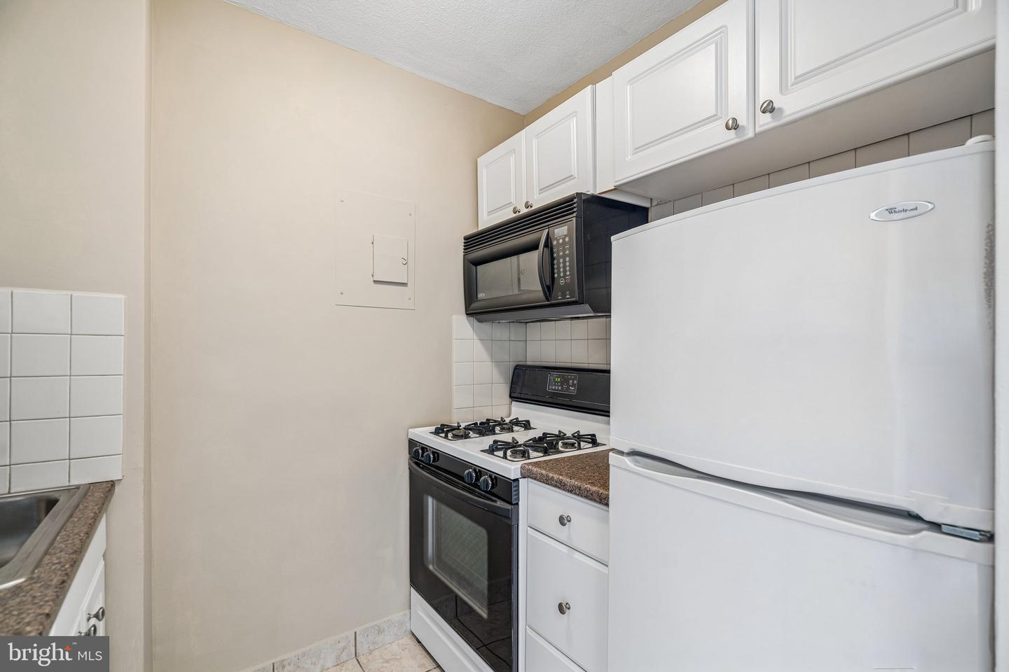 210 Locust St #9ew Property Photo 6