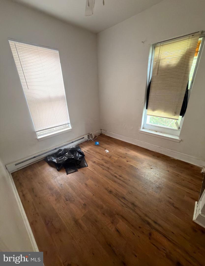 3251 Rorer St Property Photo 8