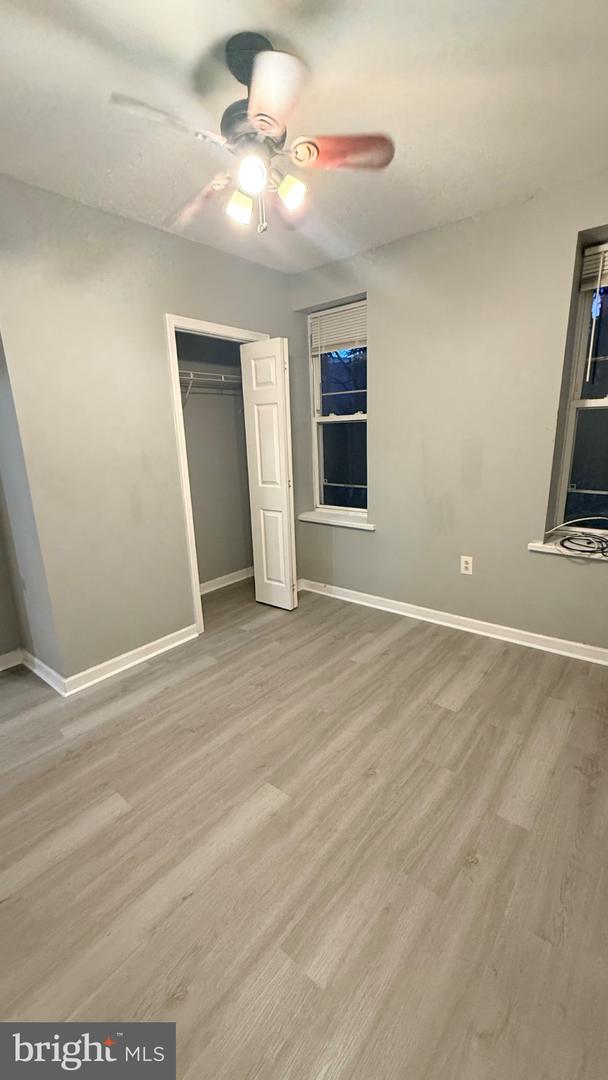 5449 Pine St #b Property Photo 14