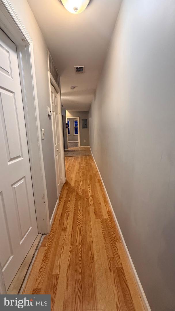5449 Pine St #b Property Photo 18