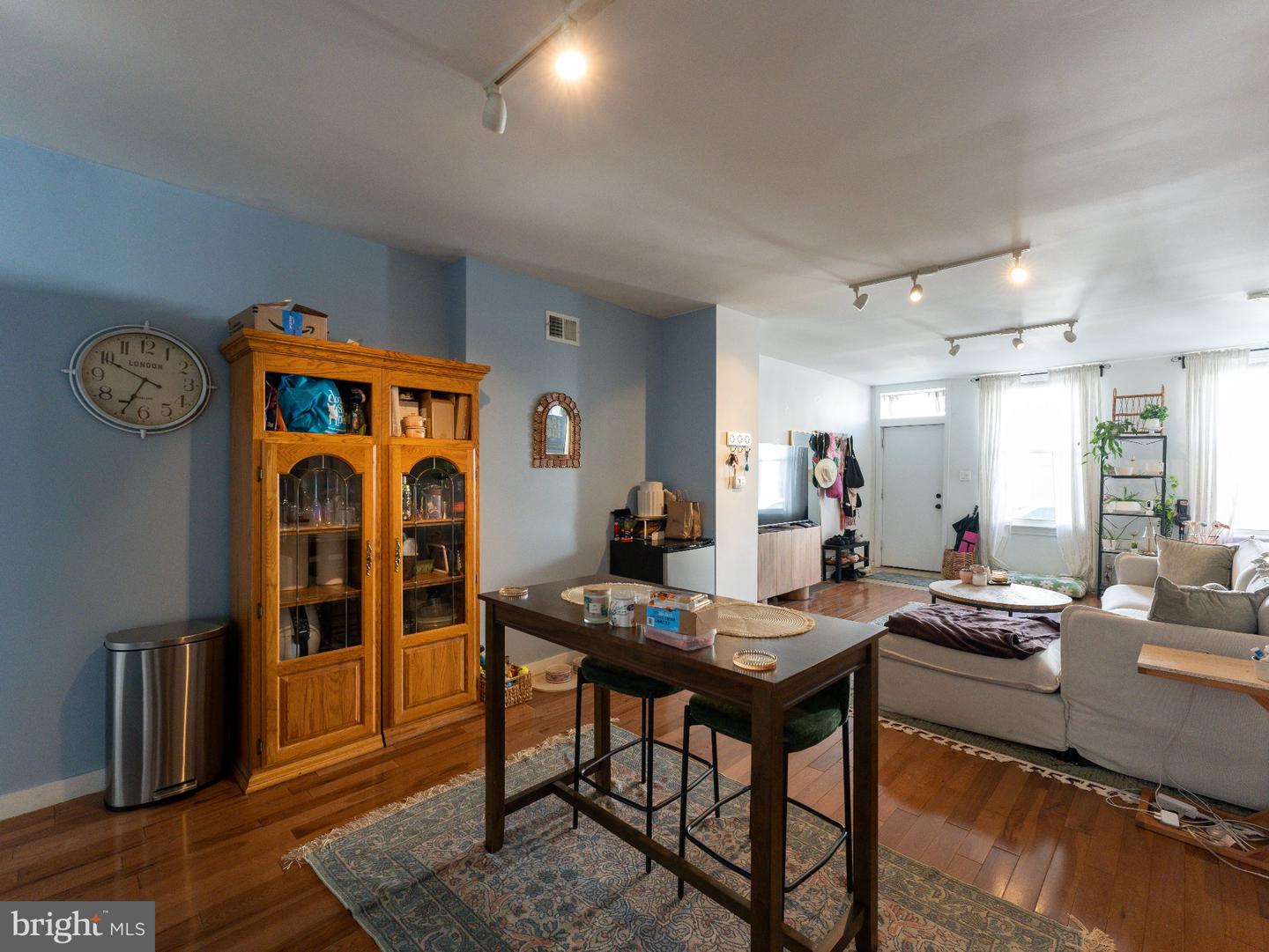 1431 N Howard St Property Photo 8