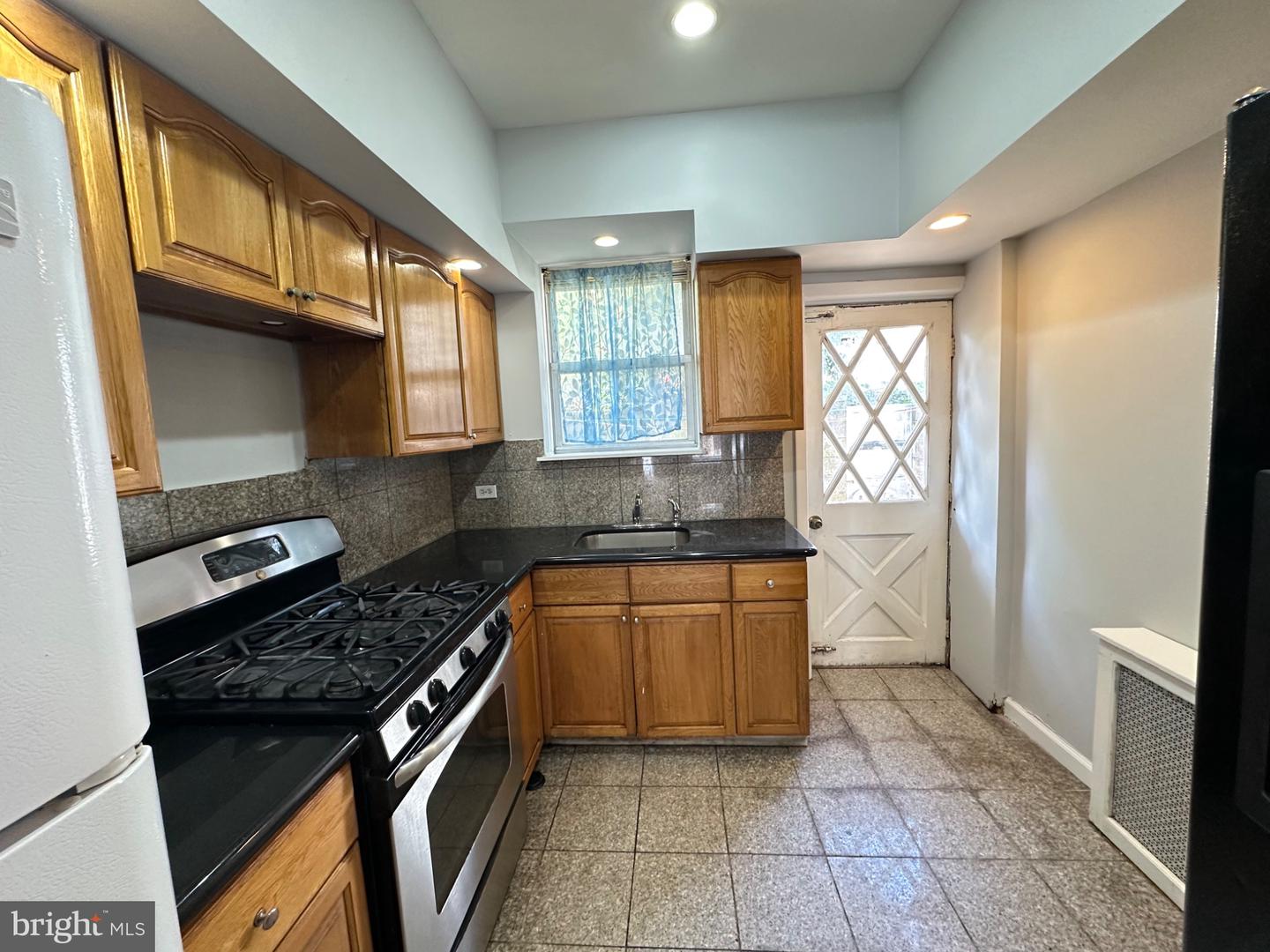 2316 S Franklin Property Photo 6