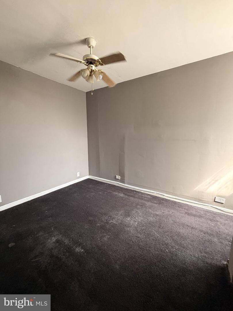 818 E Hilton St Property Photo 6
