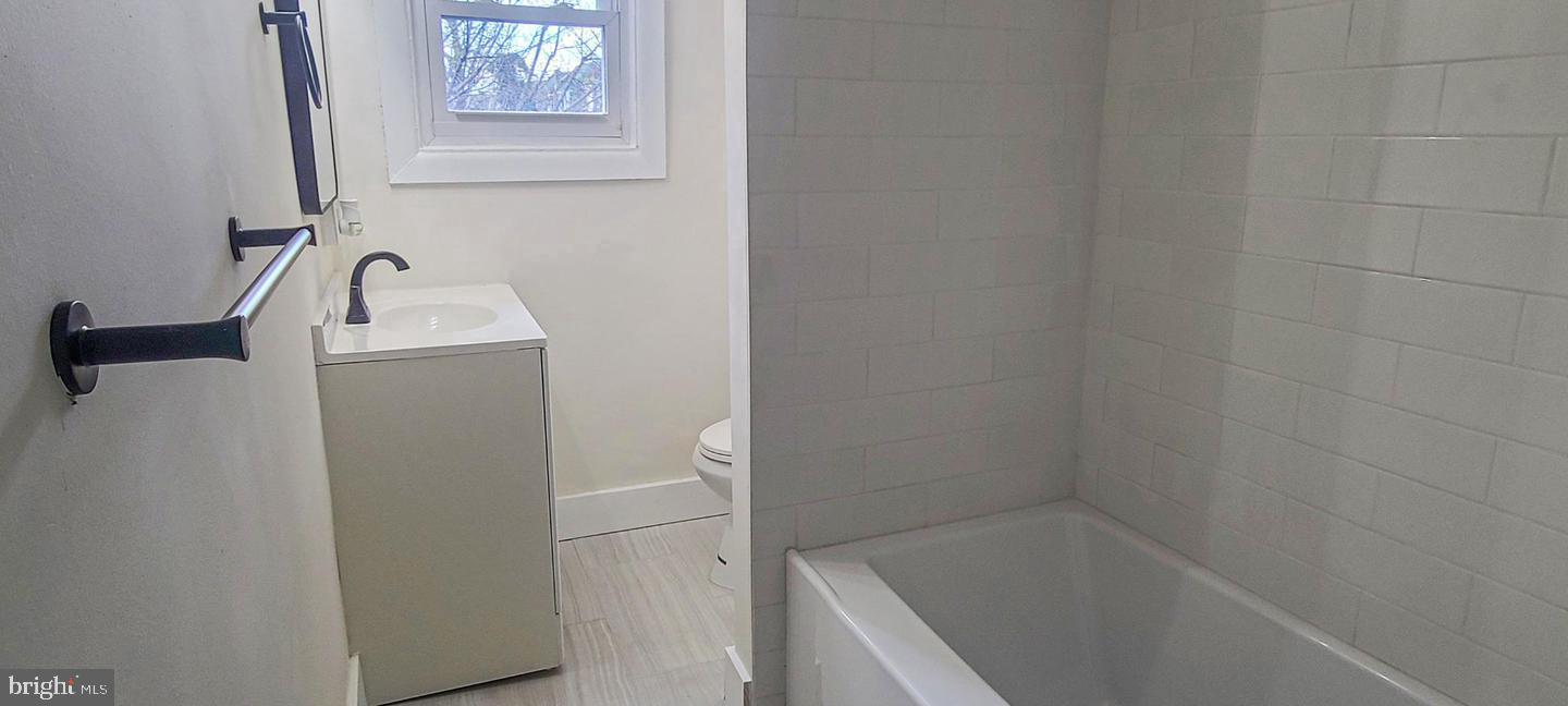 608 S 48th St Property Photo 24
