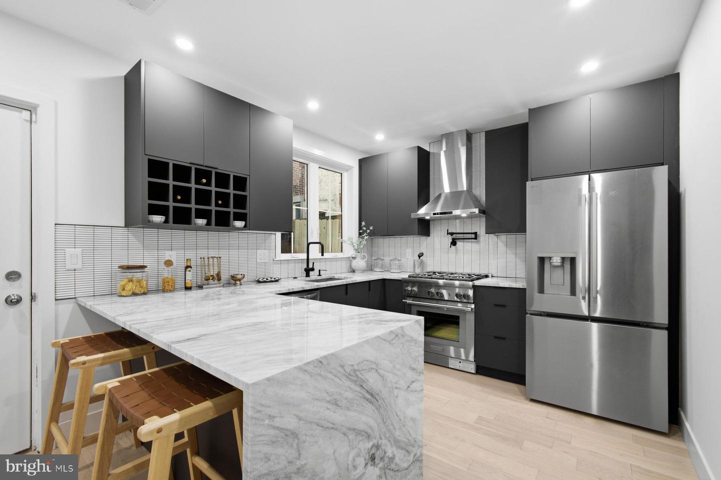1146 N GALLOWAY ST Property Photo 1