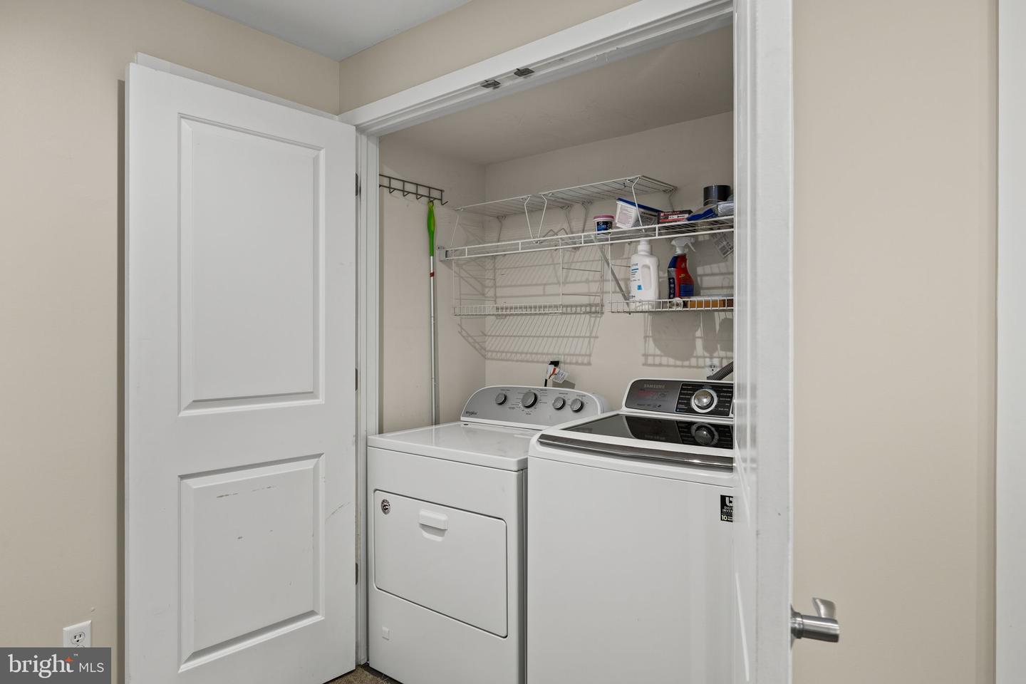2400 Madison Sq Property Photo 15