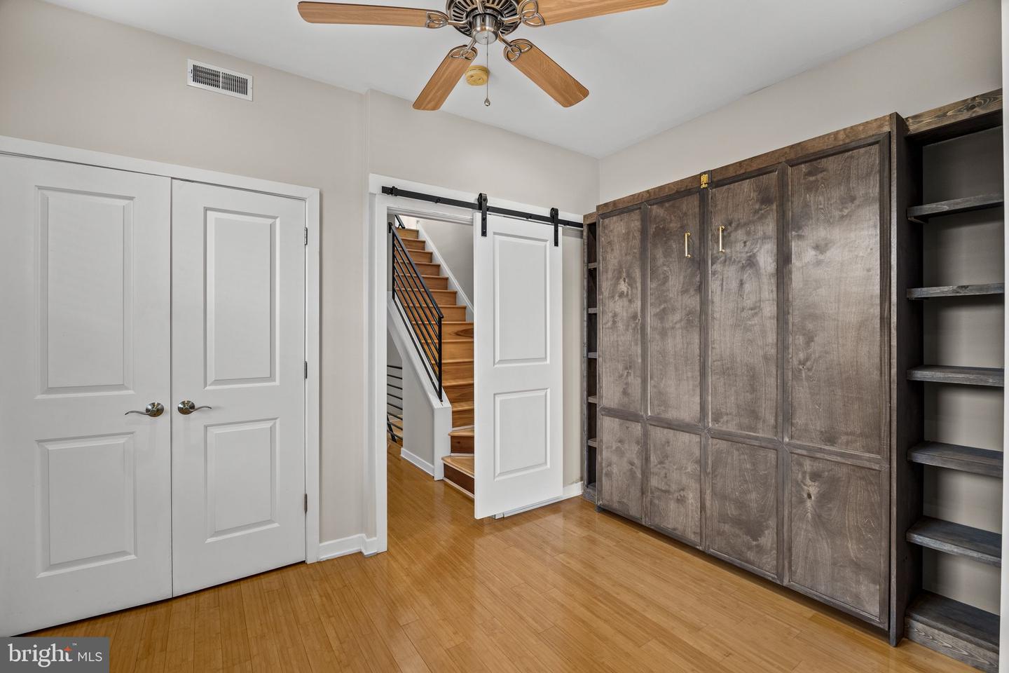 2400 Madison Sq Property Photo 23