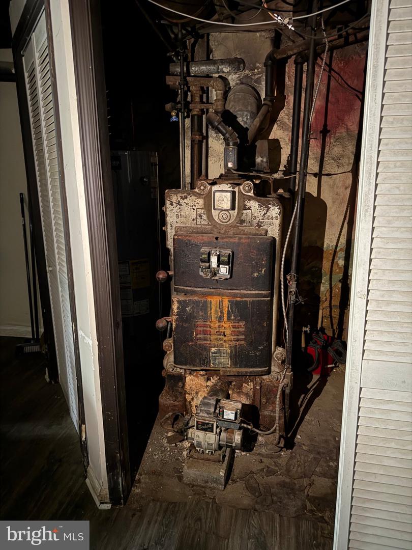 1958 W Sparks St Property Photo 16