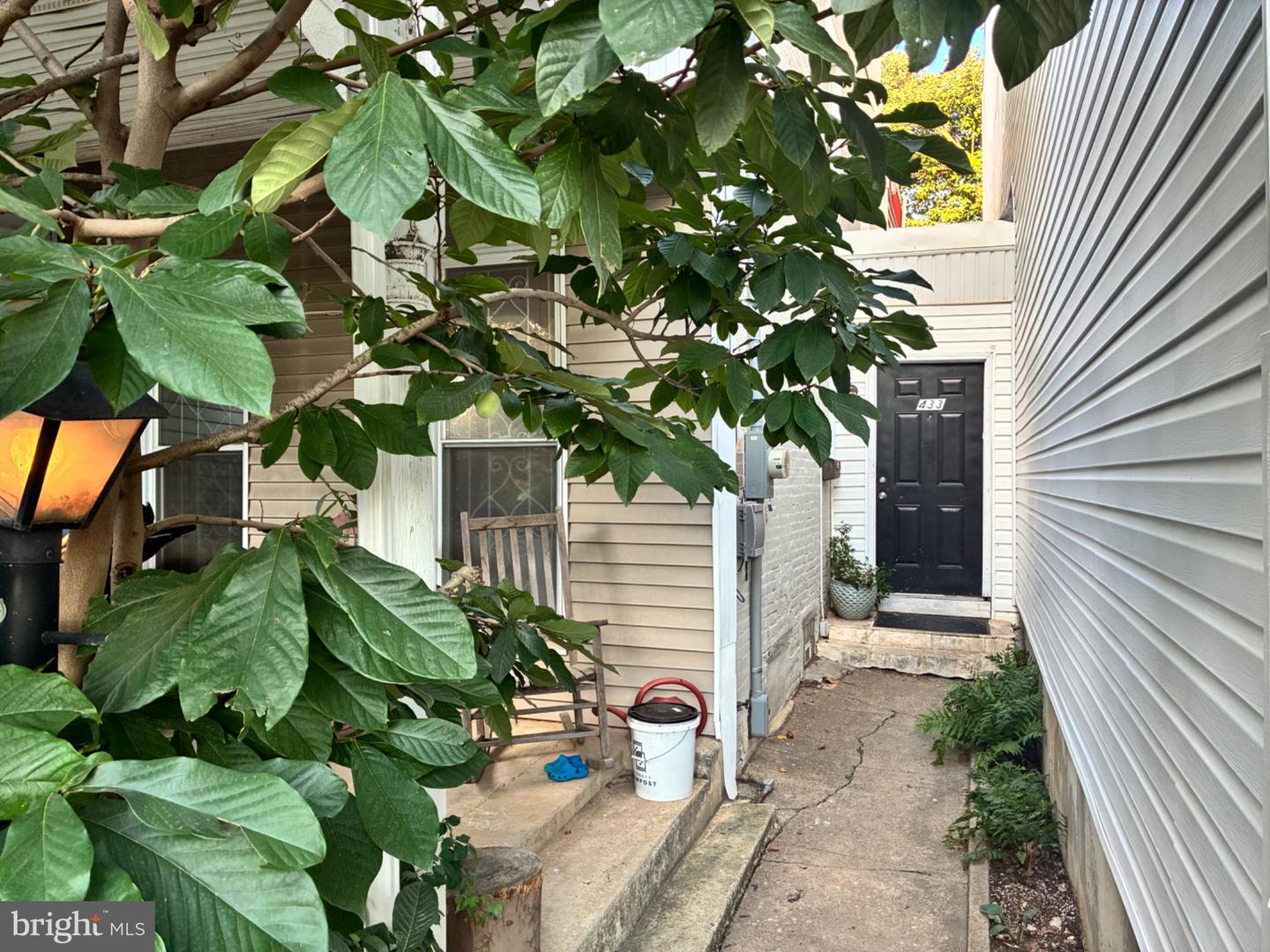 433 N 41st St Property Photo 1