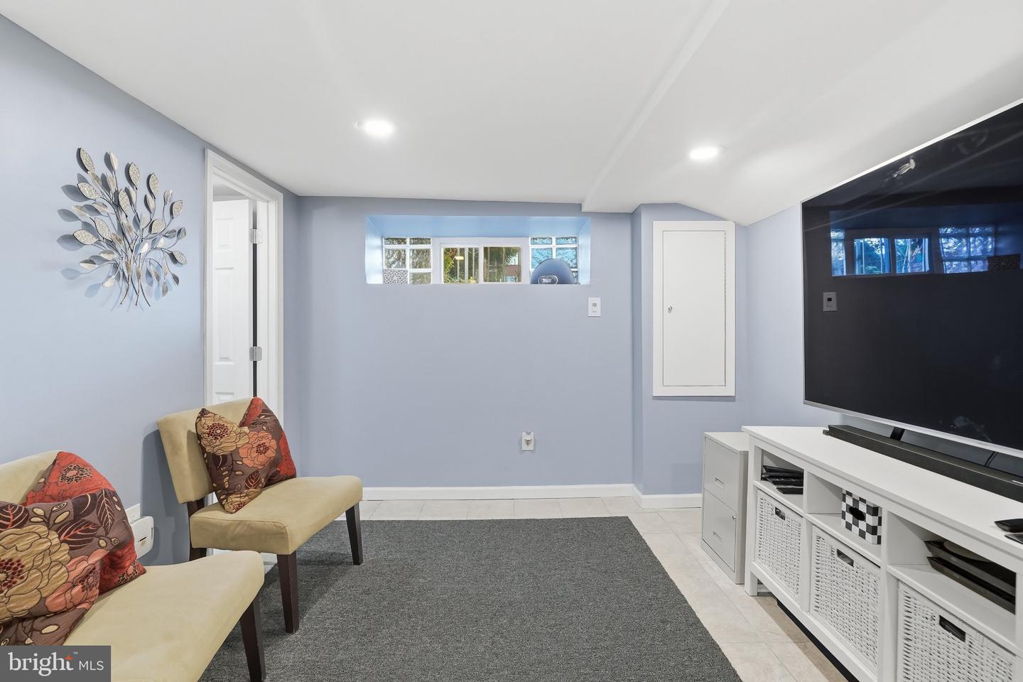 7929 Rugby St Property Photo 25