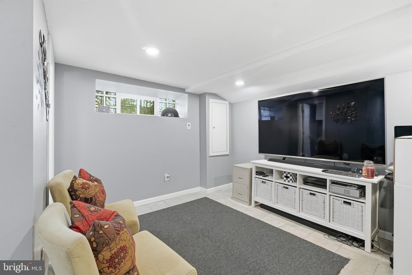 7929 Rugby St Property Photo 28