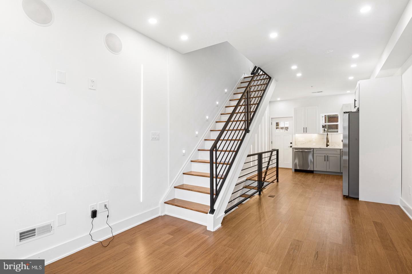 2322 N Mutter St Property Photo 14