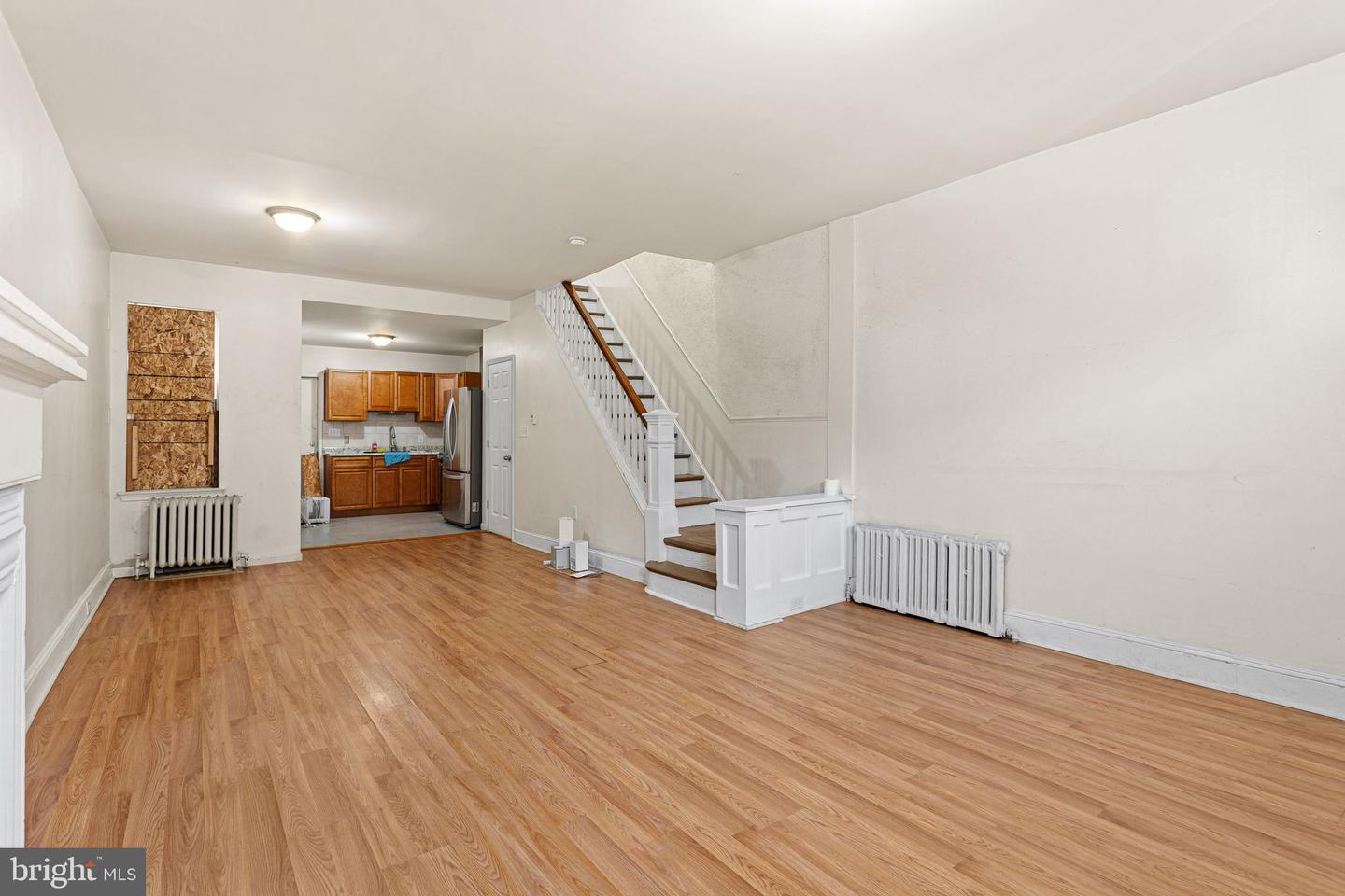 1828 E Madison St Property Photo 2