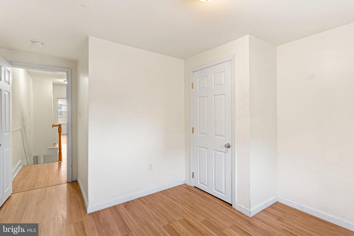 1828 E Madison St Property Photo 7