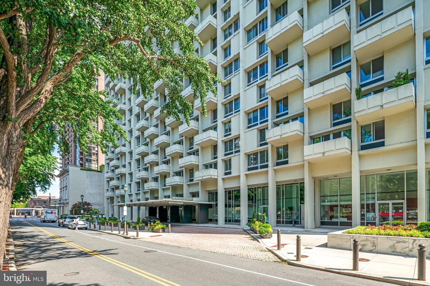 604-36 S Washington Sq #2505 Property Photo 1