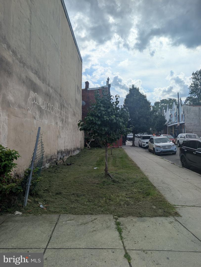 4538 Wayne Ave Property Photo 1