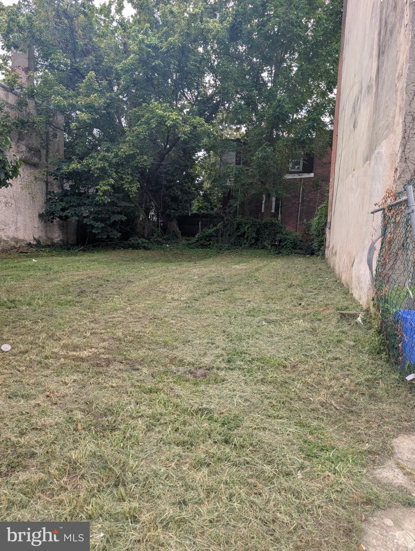 4538 Wayne Ave Property Photo 2