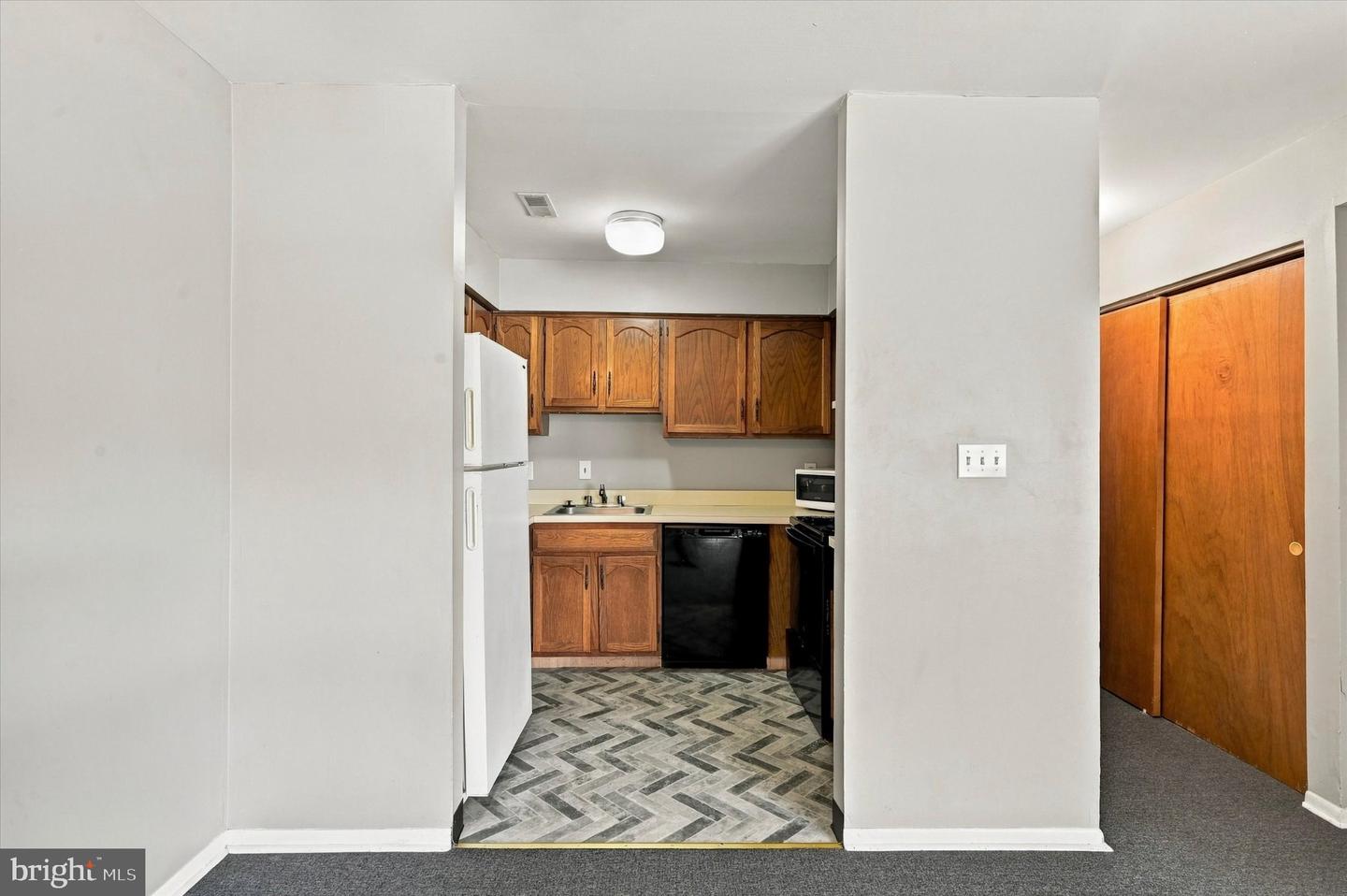 169 Parker Ave Property Photo 13