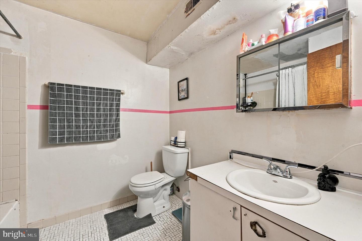 169 Parker Ave Property Photo 15