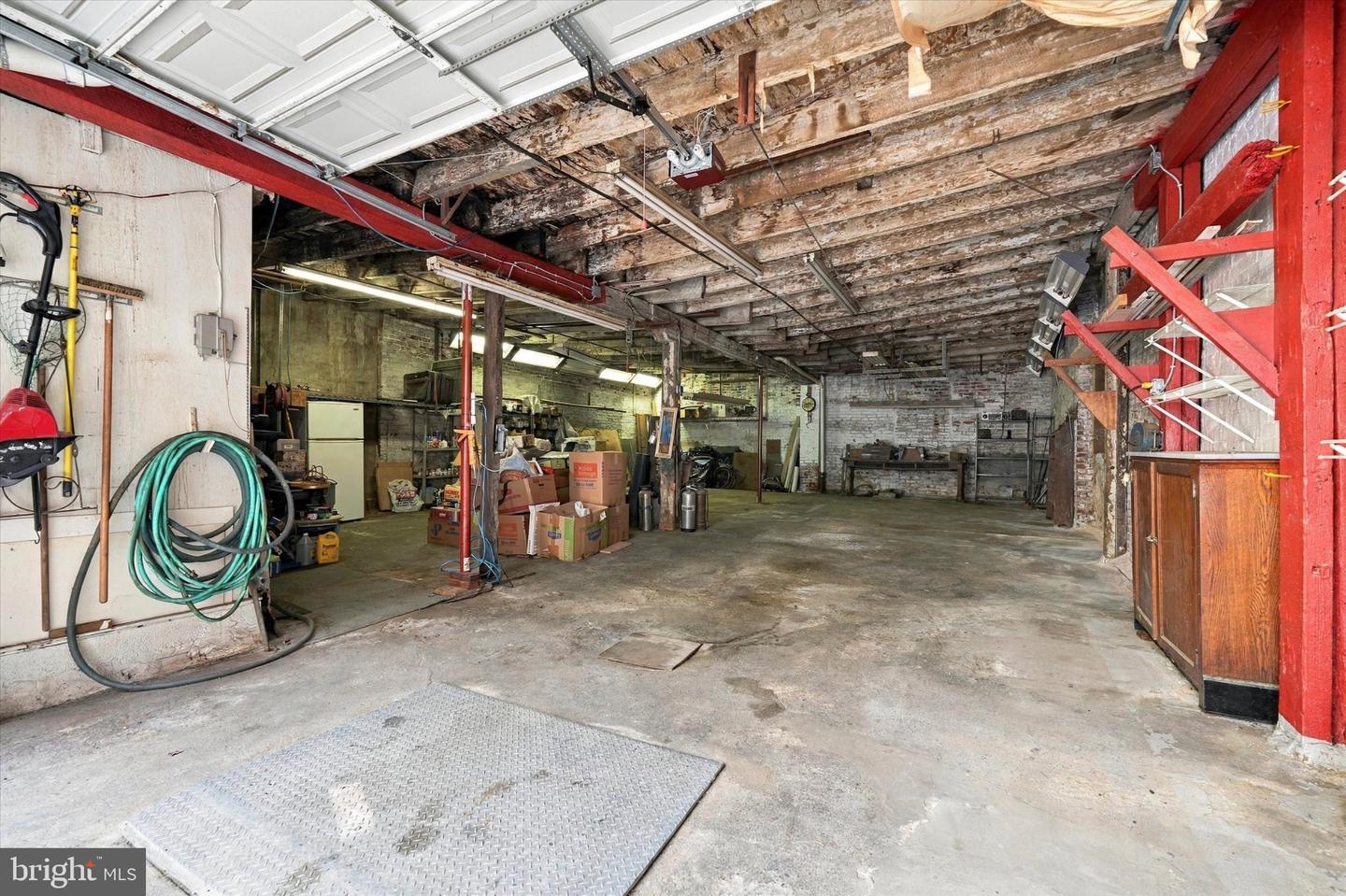 2341-43 E Dauphin St Property Photo 39