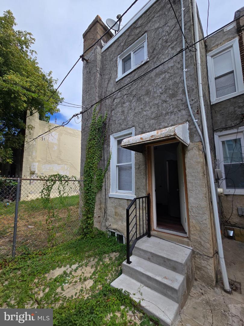 3112 Stillman St Property Photo 19