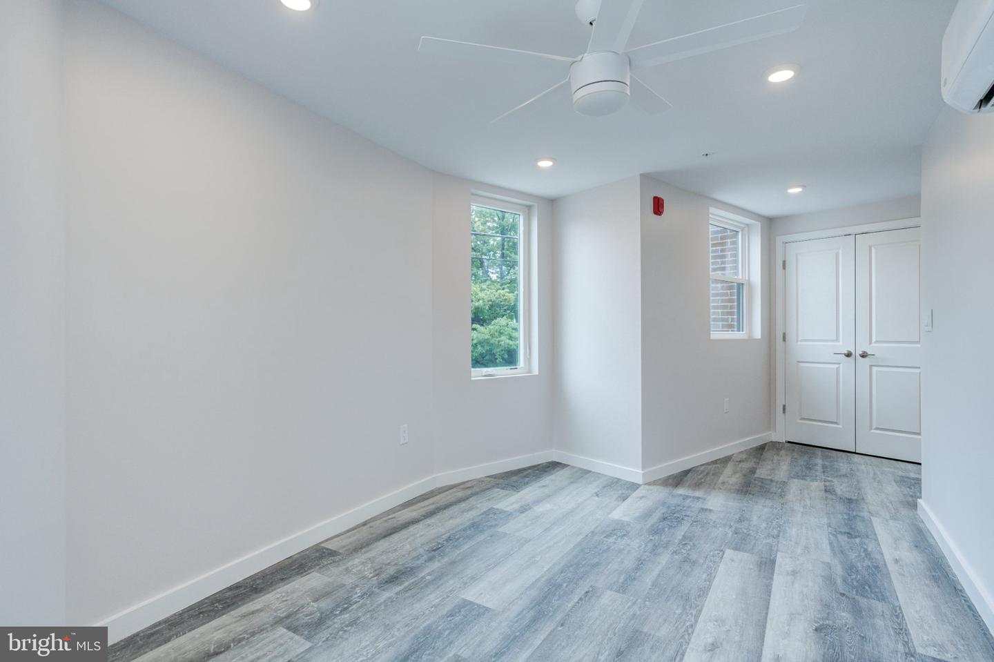 2240 Frankford Ave #4 Property Photo 10