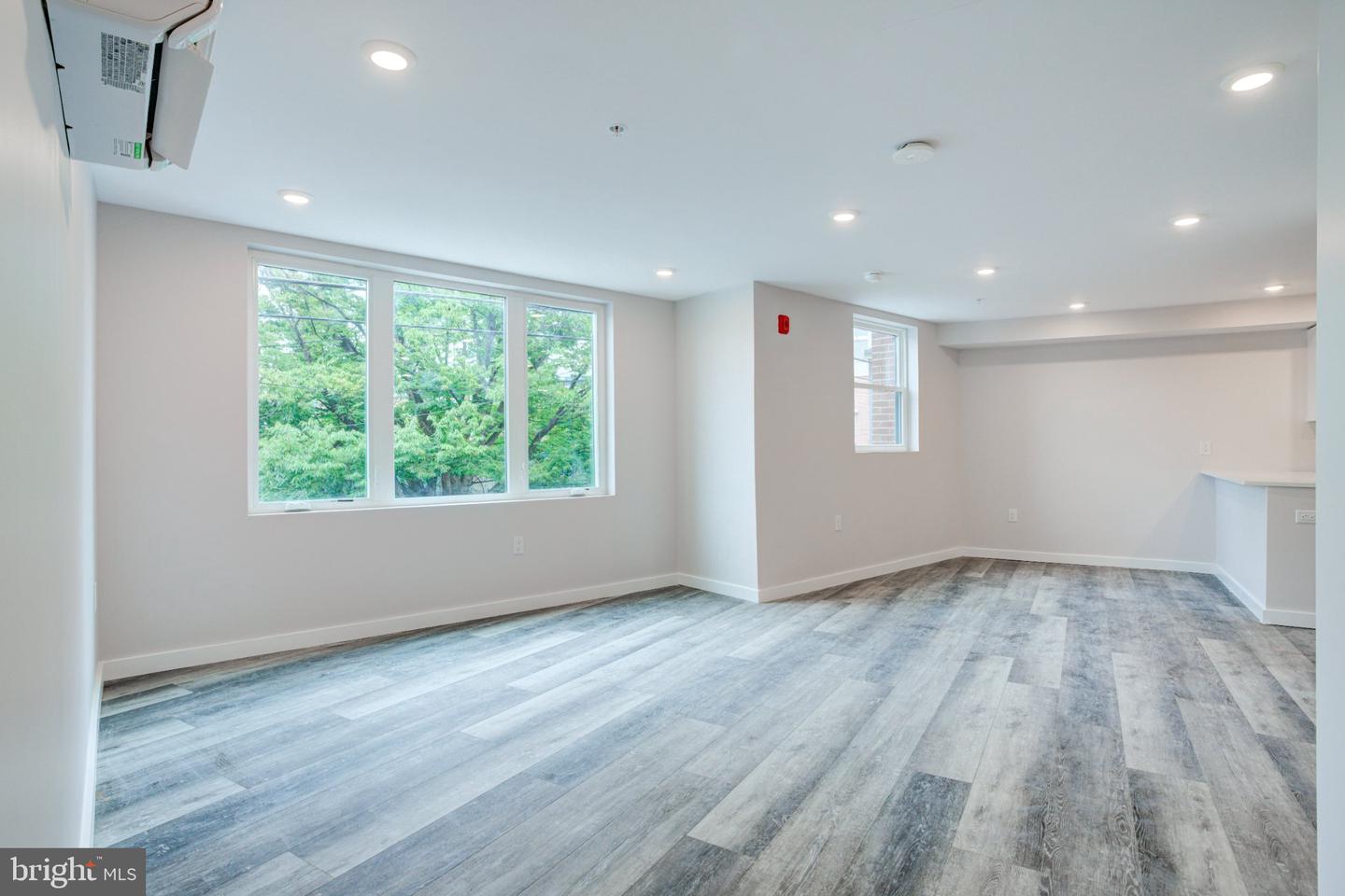 2240 Frankford Ave #4 Property Photo 13