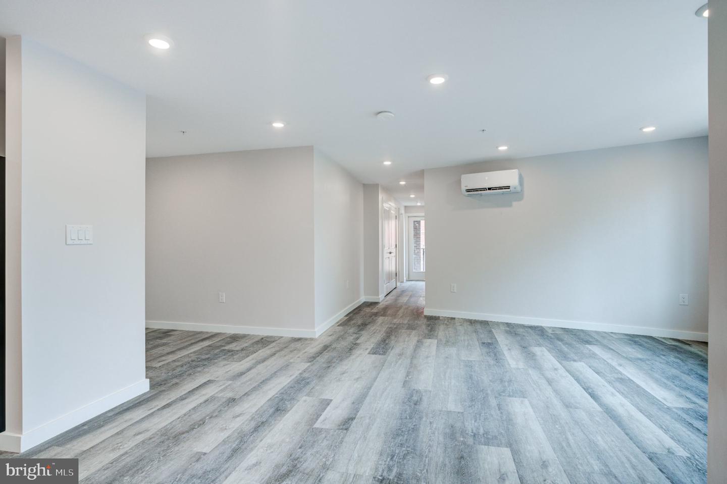2240 Frankford Ave #4 Property Photo 17