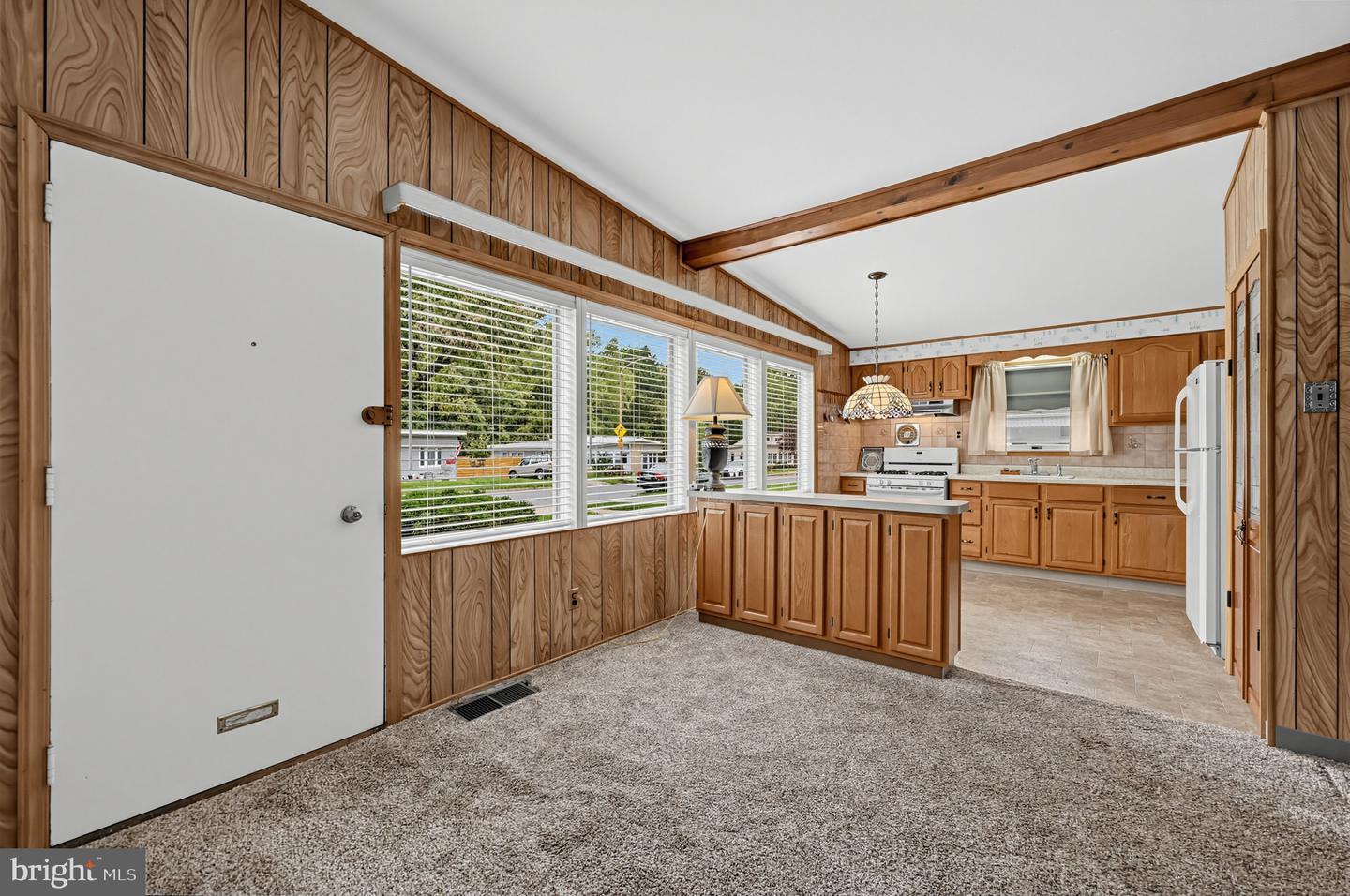9325 Trout Rd Property Photo 6