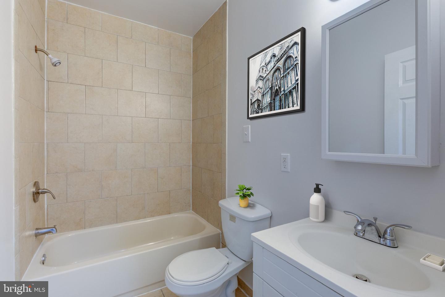 4924 Chestnut St #3 Property Photo 6