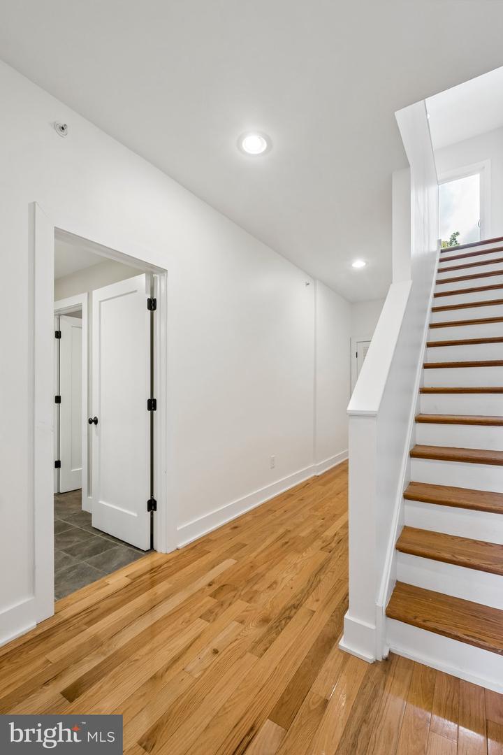4743 Sheldon St Property Photo 13