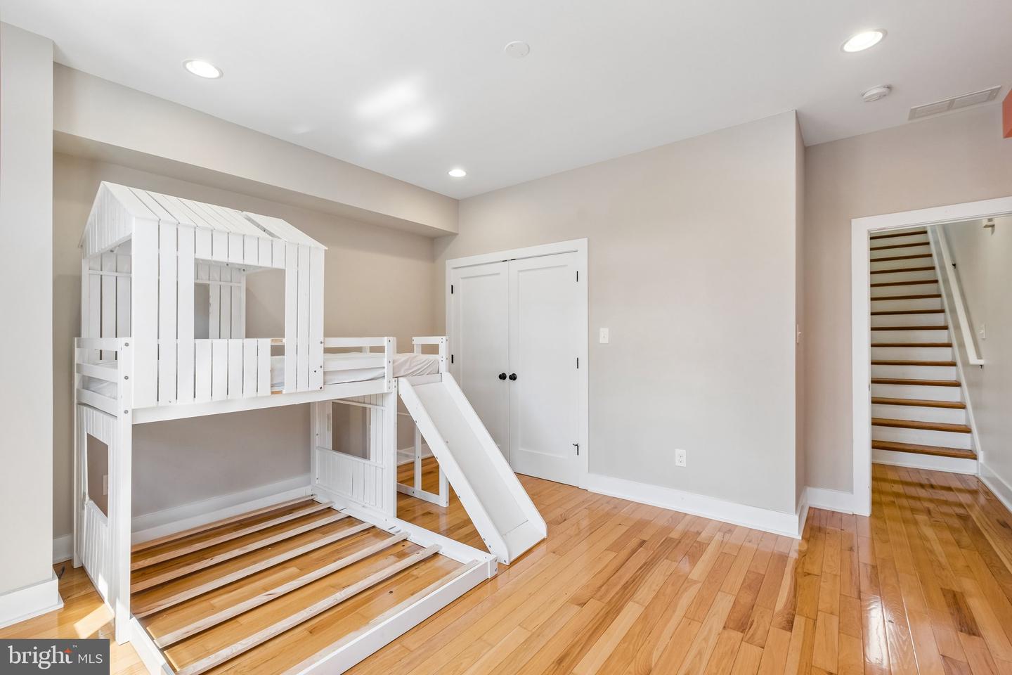 4743 Sheldon St Property Photo 15