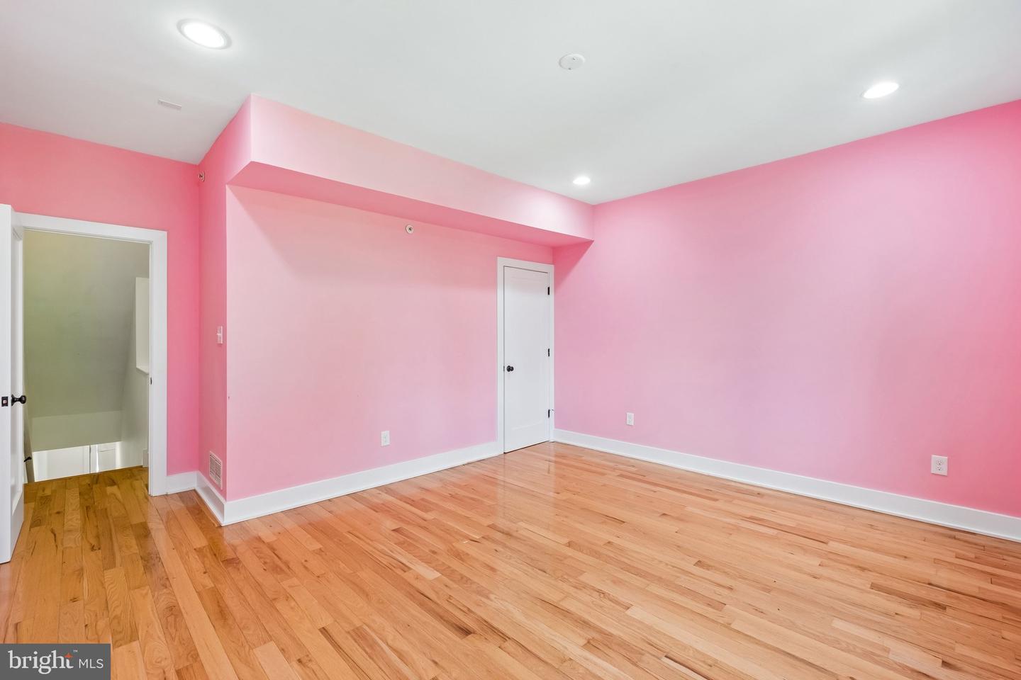 4743 Sheldon St Property Photo 18