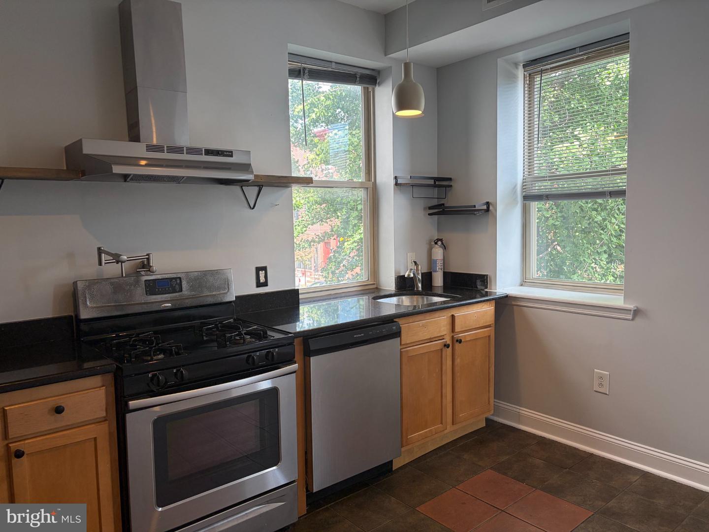 115 E Girard Ave #2 Property Photo 3