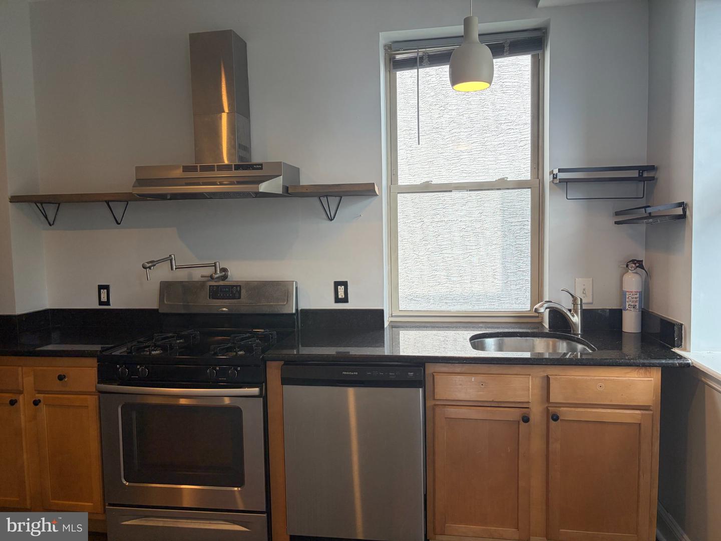115 E Girard Ave #2 Property Photo 5
